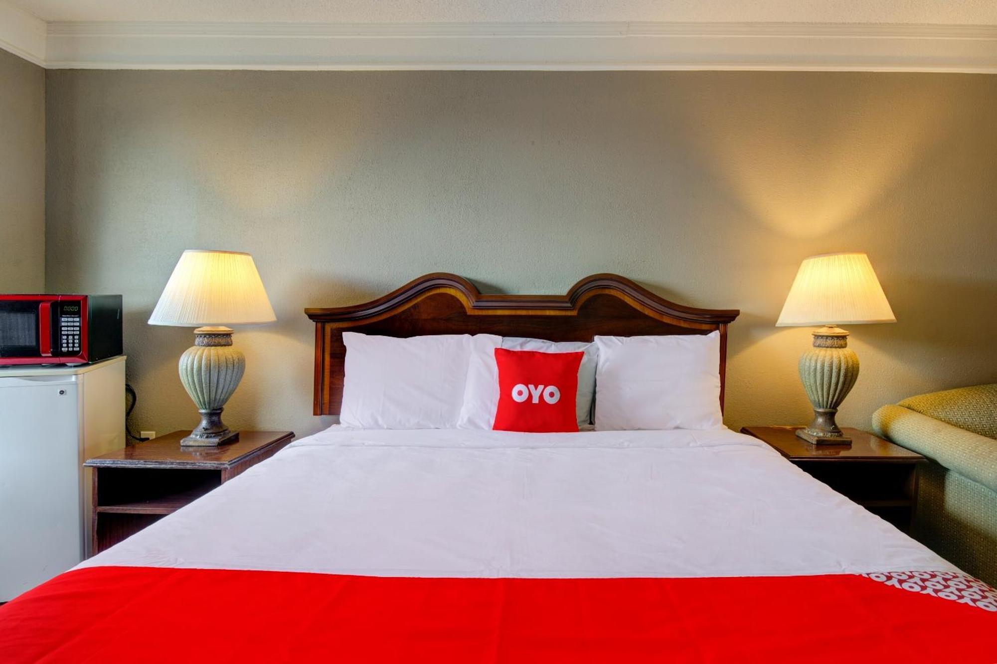 Oyo Hotel Douglas Ga Us-441 Esterno foto