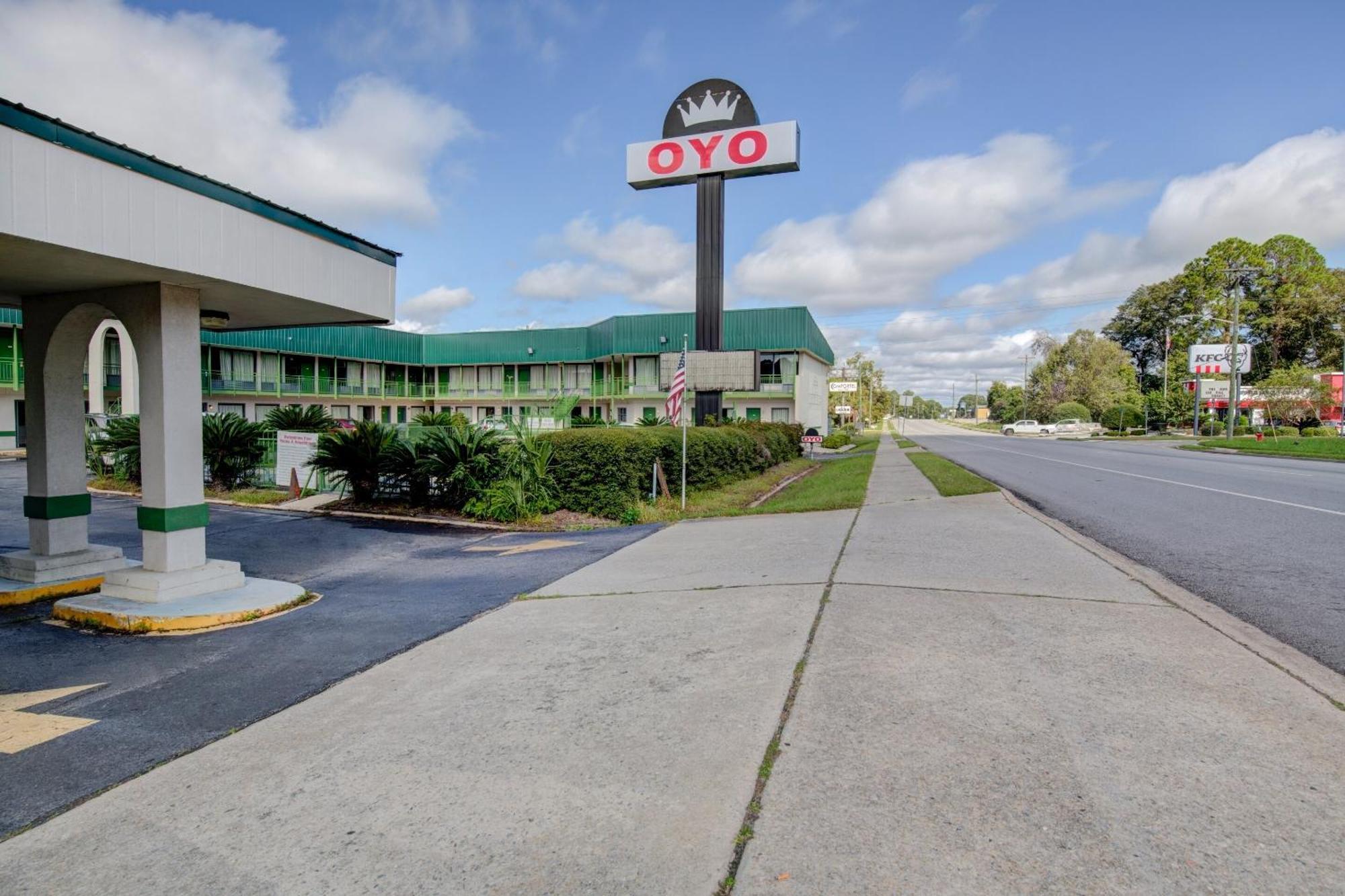 Oyo Hotel Douglas Ga Us-441 Esterno foto